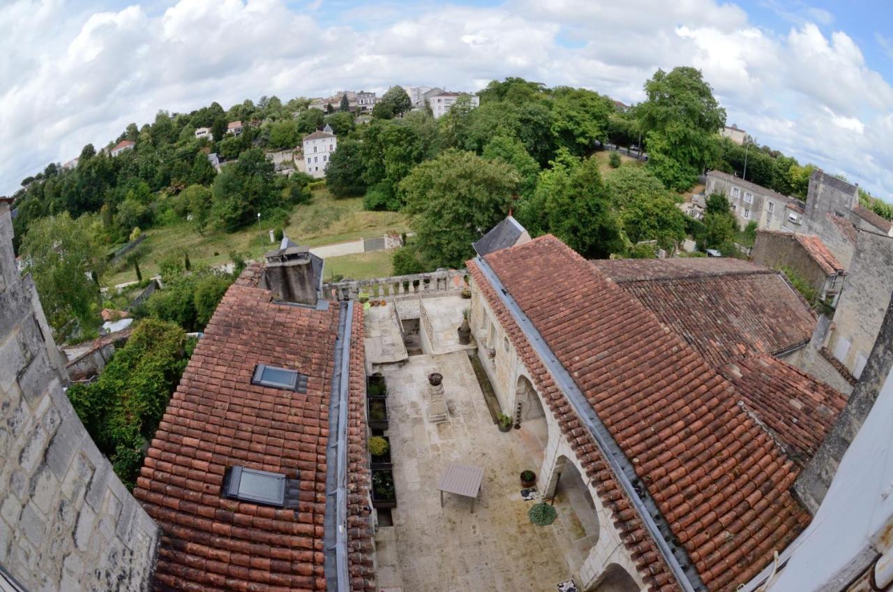 La Belle Etoile Bed & Breakfast Saintes Bagian luar foto